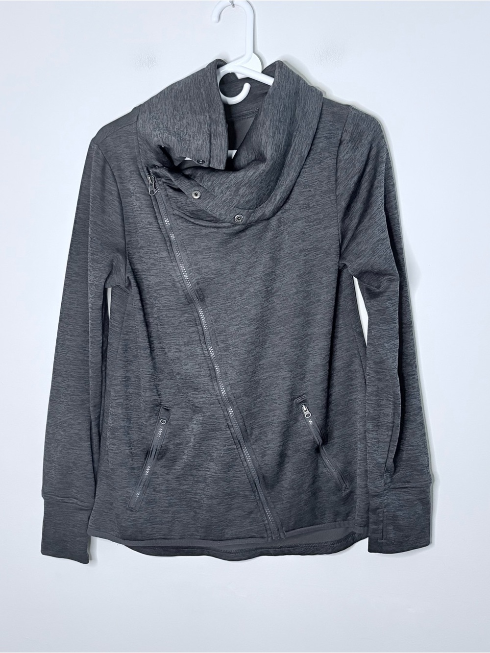Women’s Asymmetric Zip Gray Pullover Hoodie Champion Medium Cozy Fall sporty